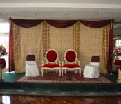EMBROIDERED BACKDROPS WITH PILLARS