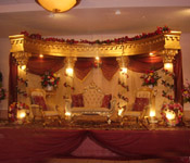 FOUR LIGHTED PILLARS WEDDING STAGE WITH ENTRANCE
